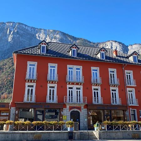 Hotel Oberland Le Bourg-dʼOisans المظهر الخارجي الصورة