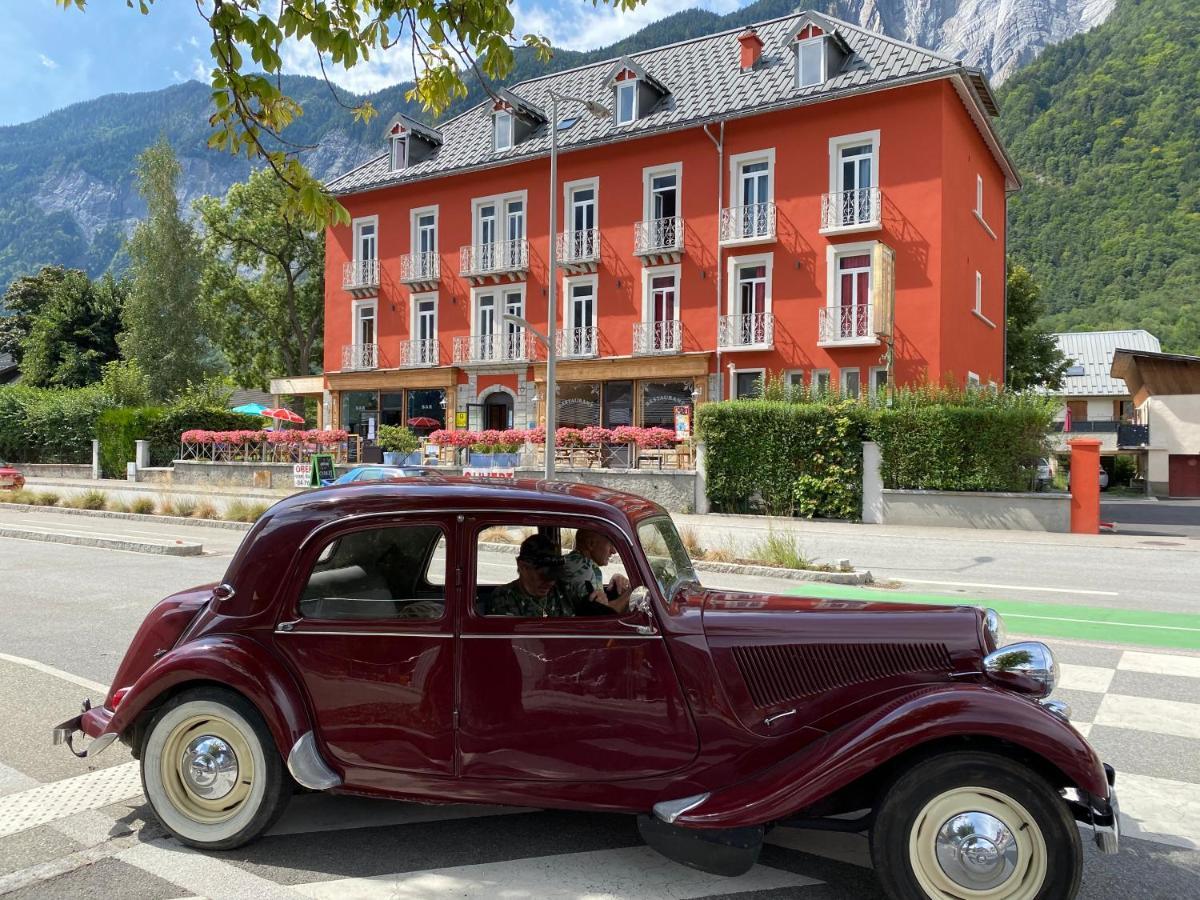 Hotel Oberland Le Bourg-dʼOisans المظهر الخارجي الصورة
