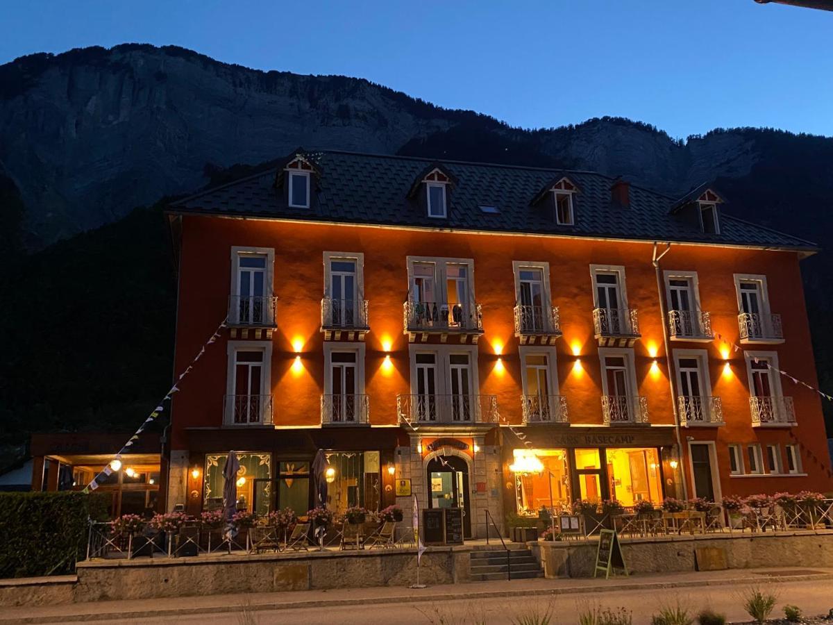 Hotel Oberland Le Bourg-dʼOisans المظهر الخارجي الصورة