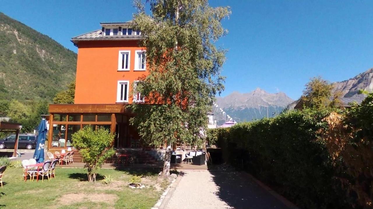 Hotel Oberland Le Bourg-dʼOisans المظهر الخارجي الصورة