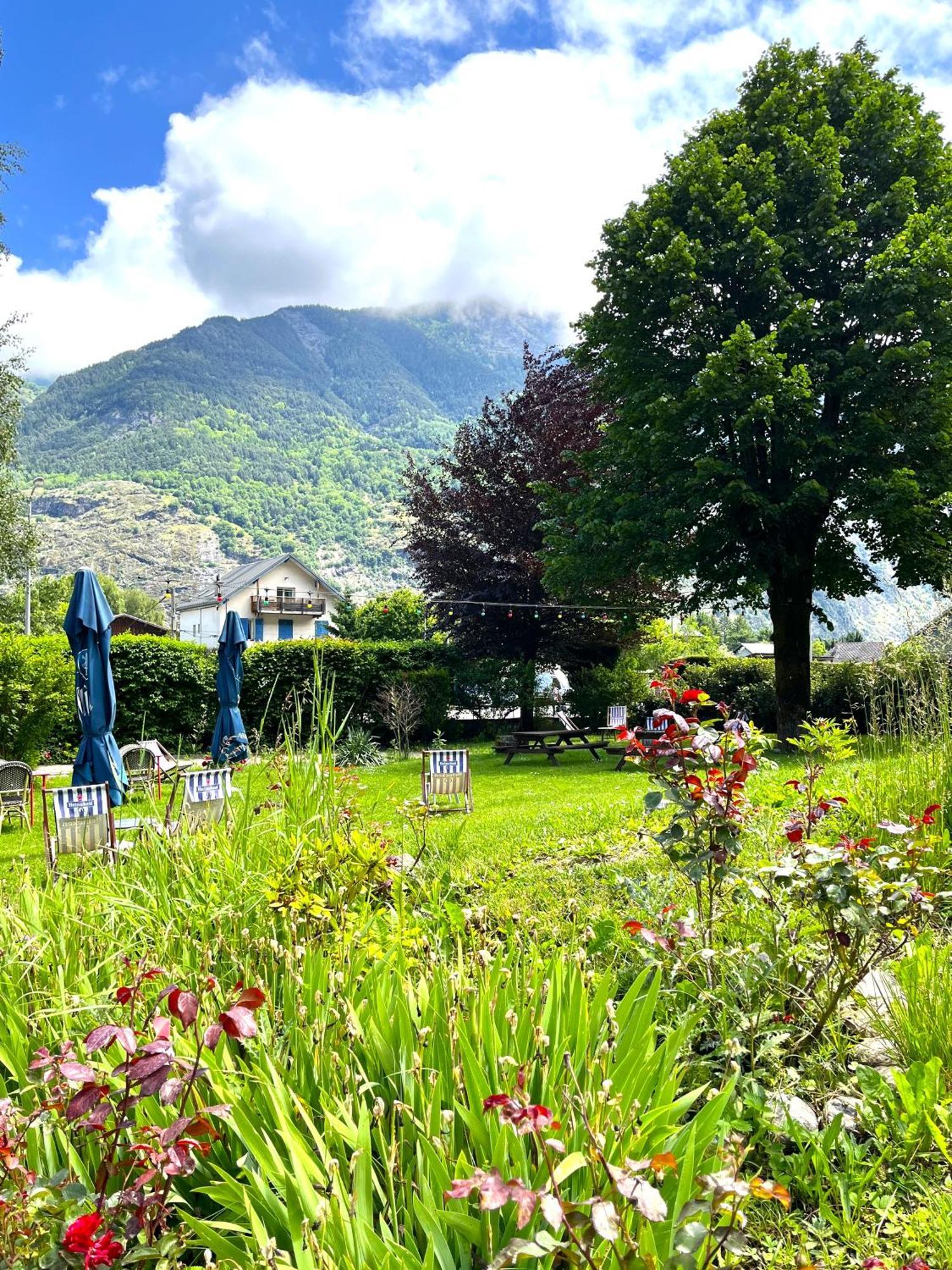 Hotel Oberland Le Bourg-dʼOisans المظهر الخارجي الصورة